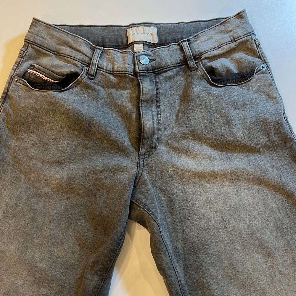 Sun + Stone washed grey men’s size 33 waist jeans. Very good condition